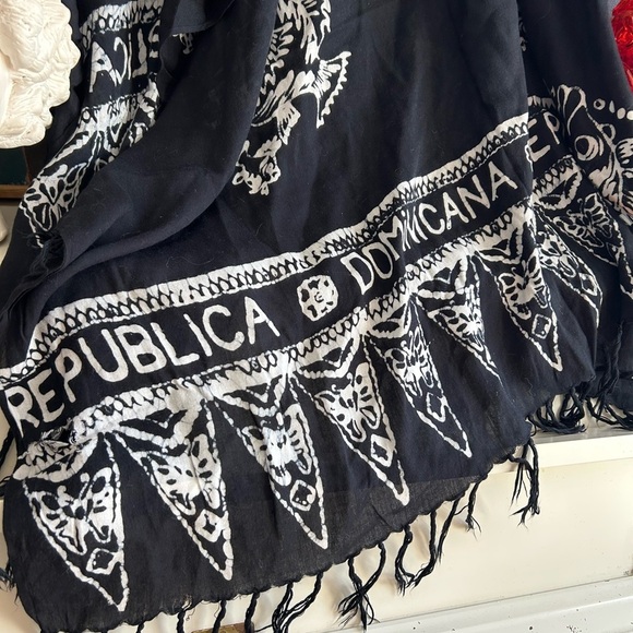 Black and White Women's Swim Sarong - Picture 2 of 15